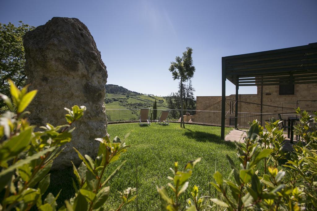 Fonte Alla Lepre Riparbella Esterno foto
