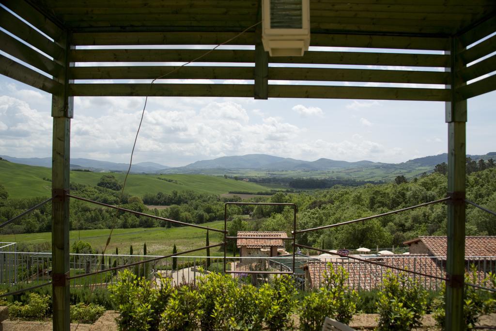 Fonte Alla Lepre Riparbella Esterno foto