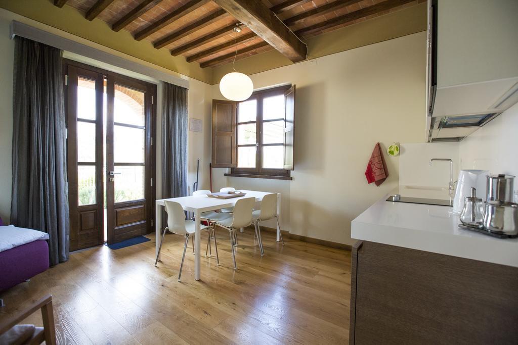 Fonte Alla Lepre Riparbella Esterno foto