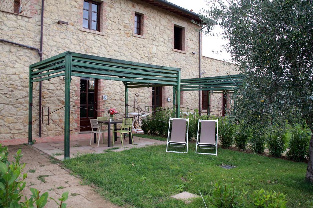 Fonte Alla Lepre Riparbella Esterno foto
